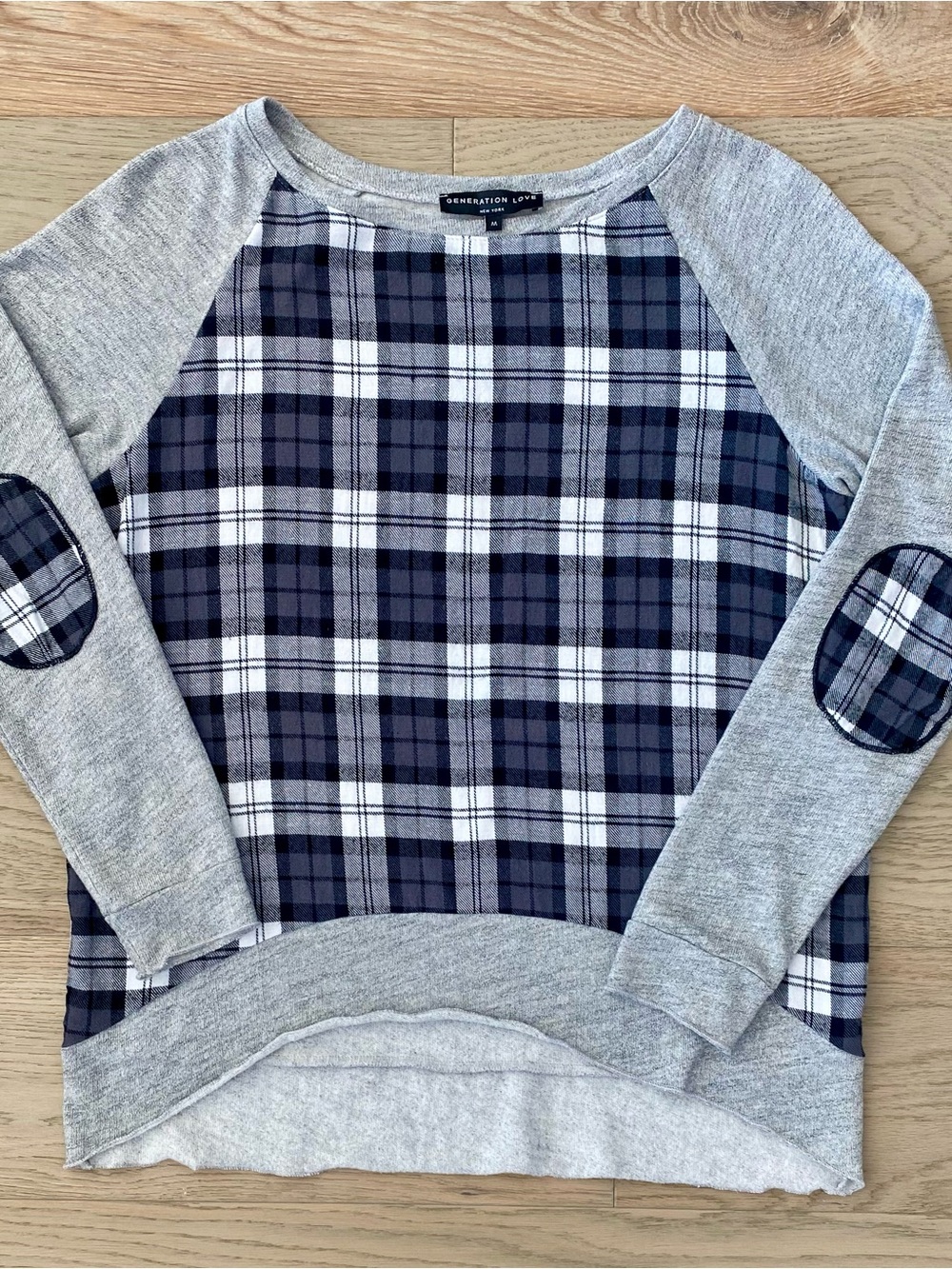 Generation Love mixed media plaid raglan shirt / sweatshirt gray black, size M